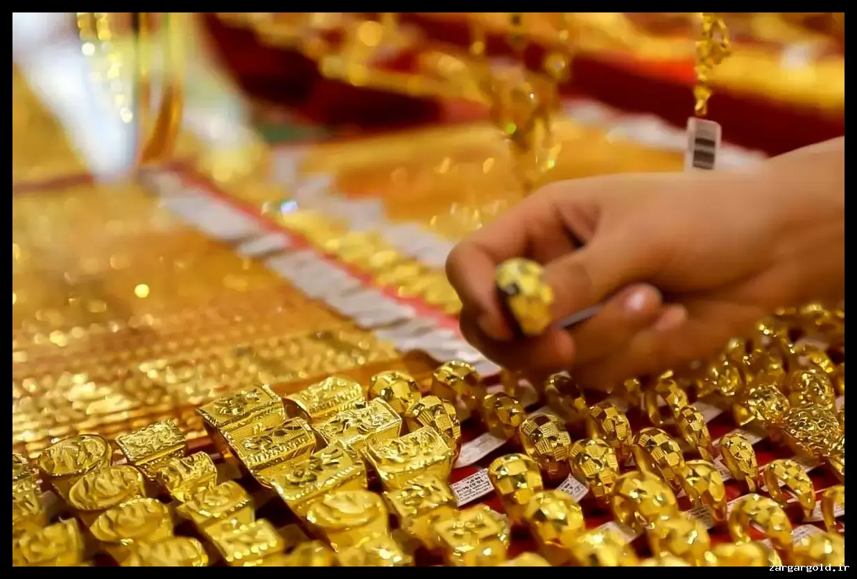 کاهش قیمت طلا و سکه در تاریخ 3 اسفند + جدول قیمت‌ها